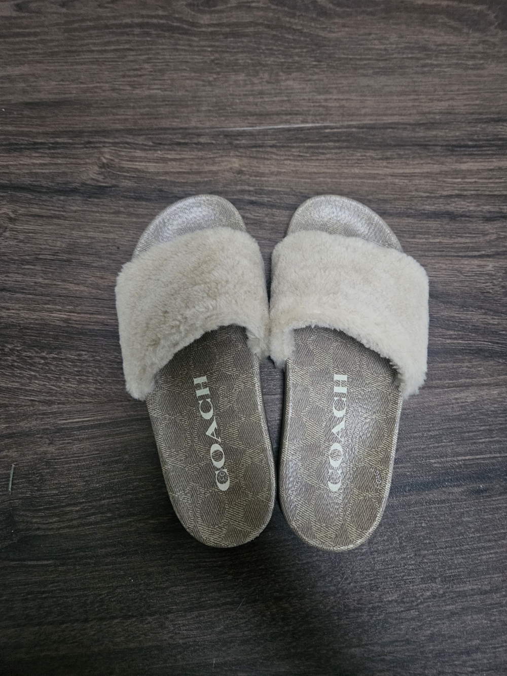 Coach Women's Cream Shearling Slide Sandals Size 7